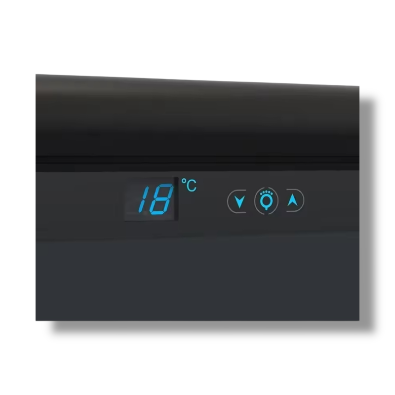 Digitales Temperaturdisplay und Steuerbuttons des Weinkühlers für präzise Regelung