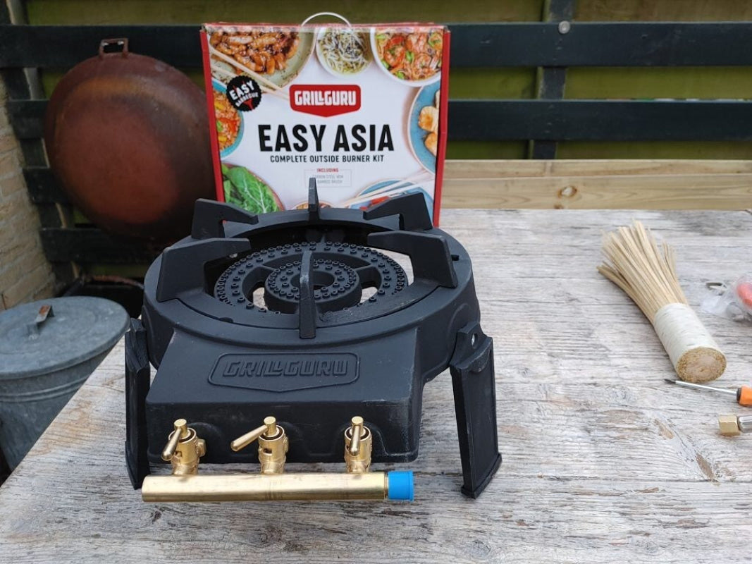 Schwarzer gusseiserner Außen-Gasbrenner mit drei Messingreglern für Grill Guru Easy Asia Wokbrenner Komplett-Set